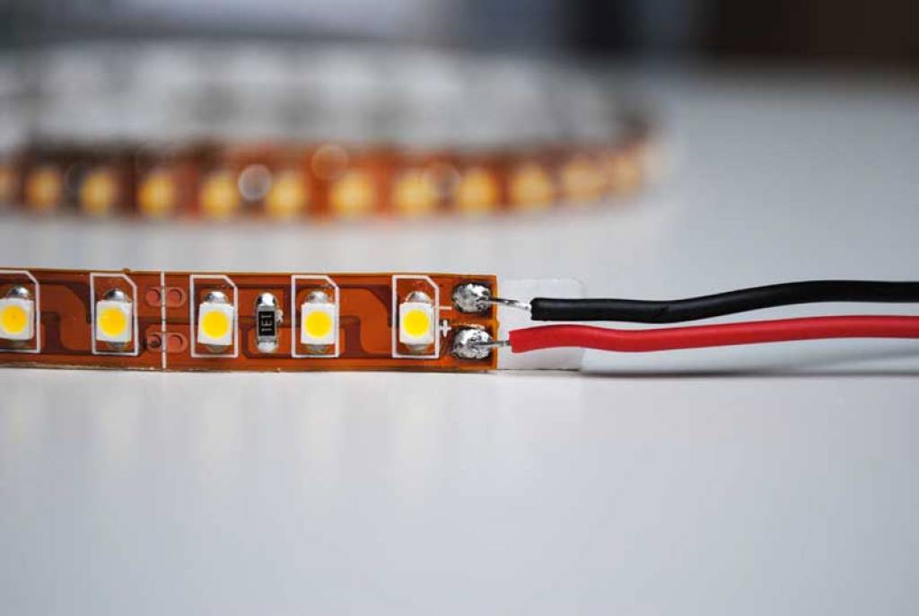 LED en bande auto-adhésive - 120 LED/m Blanc - par 50cm