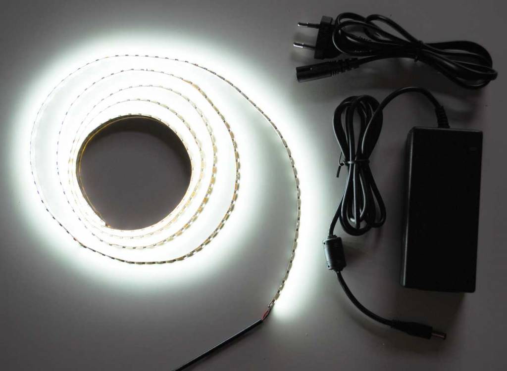 White 120 LED/m Complete