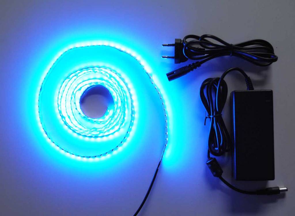 Bande LED Bleu 120 LED / m Kit