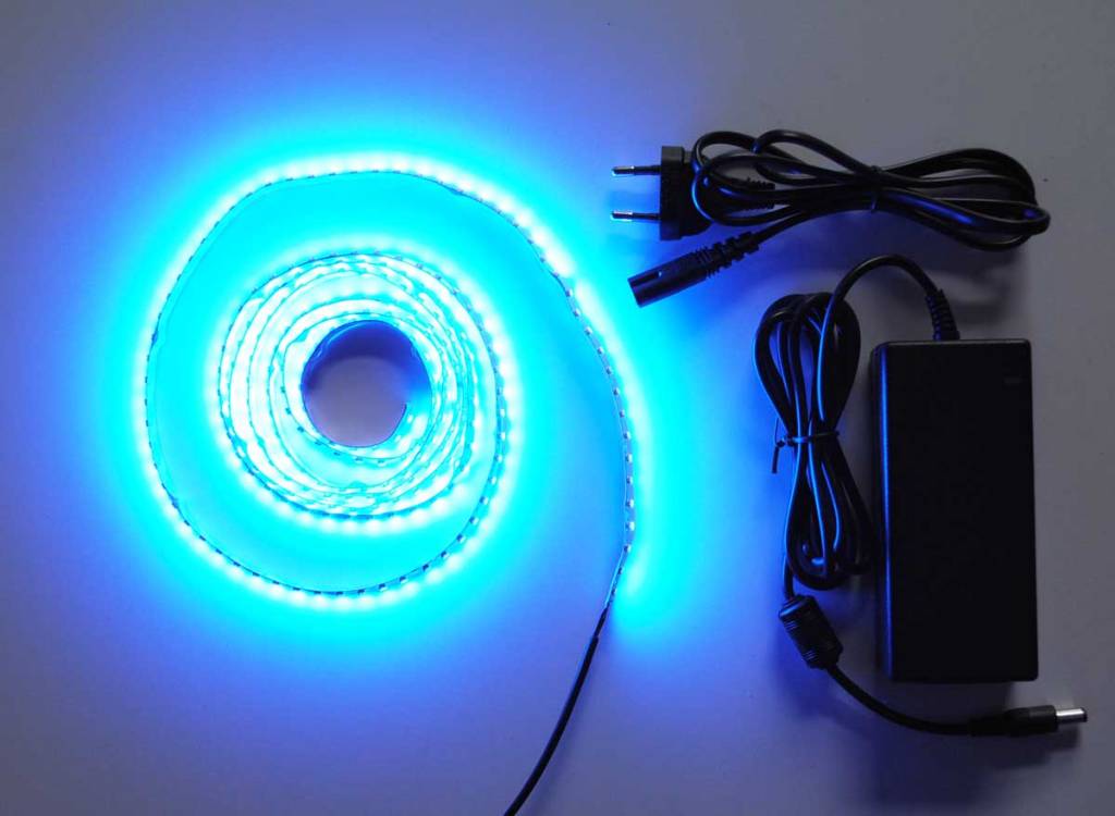Blau 120 LED / m Komplett