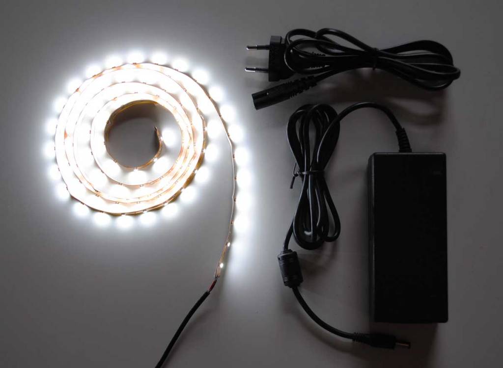 Bande LED Blanc 60 LED / m Kit