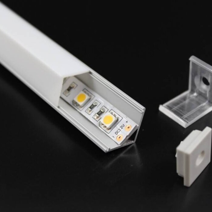 Aluminium Winkelschiene quadratisch 1 Meter - 45 Grad