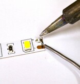 LED en bande auto-adhésive 5050 60 LED/m UV 370nm - par 50cm