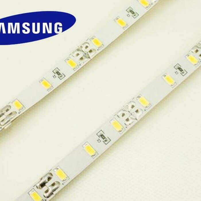 Striscia LED 5630 30 LED/m Bianco caldo - per 50cm