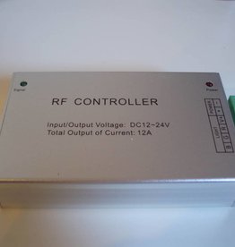 RGB Controller mit Fernbedienung.