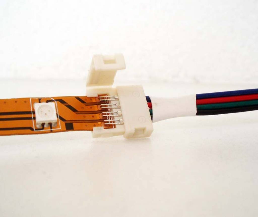 Cable de conexión 15 cm para las tiras de LED RGB