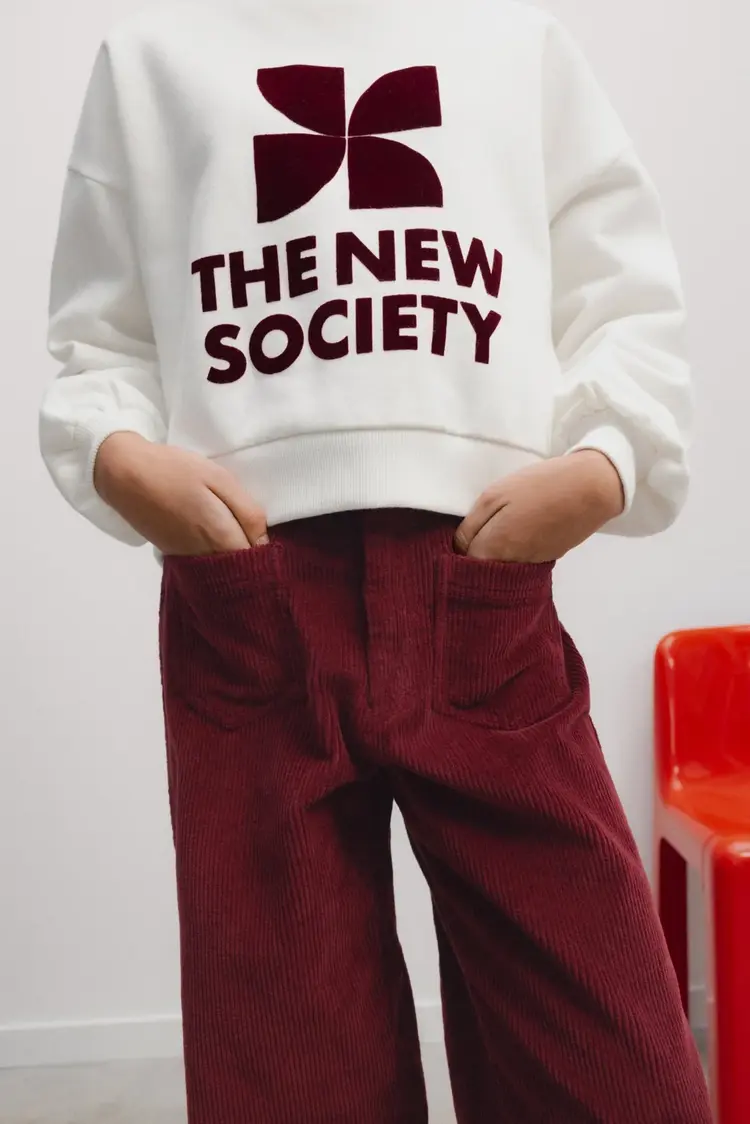 The New Society New Society 62H TEEN SWEATSHIRT WHISPER NIGHT