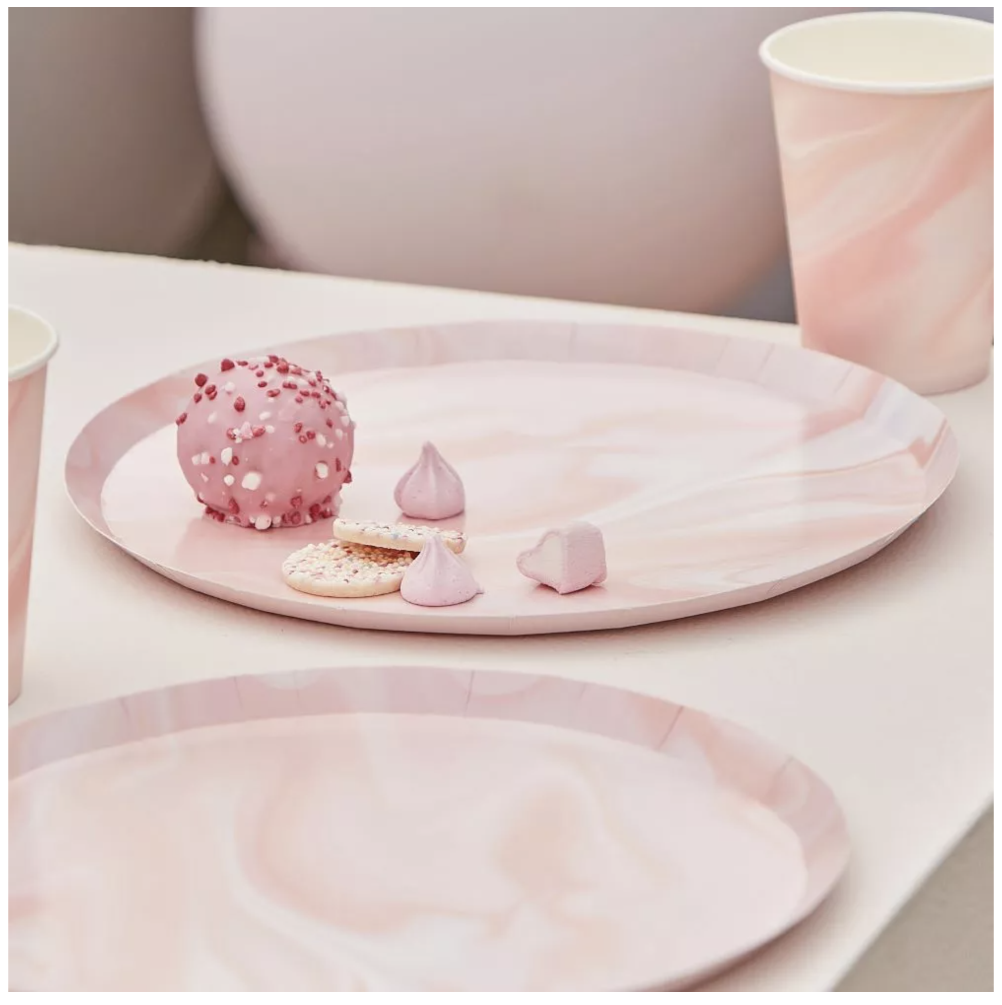 Paar Wereldwijd wraak Marble borden roze | J-style-deco.nl | Snel geleverd - J-style-deco.nl |  Online feestwinkel Zeeland