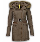 Milan Ferronetti Fur Collar Coat - Women's Winter Coat Long - Oblique Zipper With Stitch Pocket - Beige