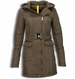 Milan Ferronetti Fur Collar Coat - Women's Winter Coat Long - Oblique Zipper With Stitch Pocket - Beige
