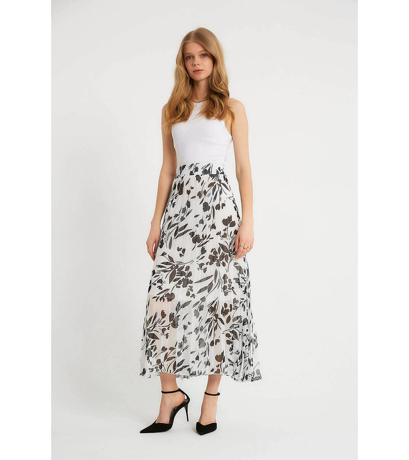 Robin-Collection Ladies Flower Print Long Skirt - M34833 - White
