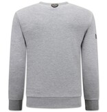 Local Fanatic Chicago Bulls Men Sweater - Grey