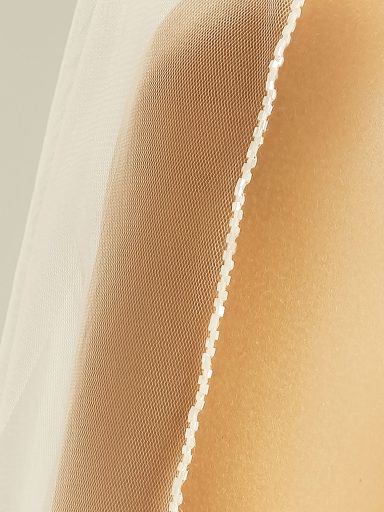 Brautschleier mit Stäbchenkante aus weichem Softtüll