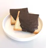 Krokante broodsneetjes met chocolade (4x2)