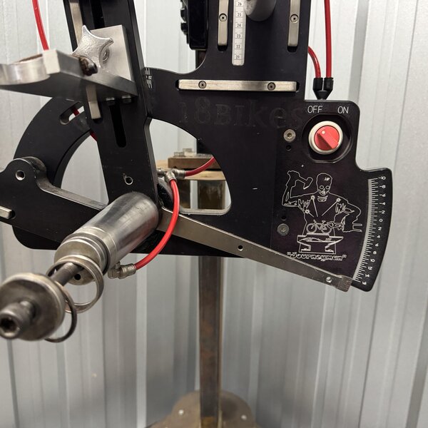 USED Anvil Bike Works Journeyman 2 Jig