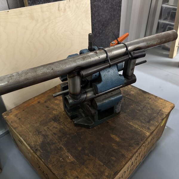 USED Bison 100mm Tube Vice