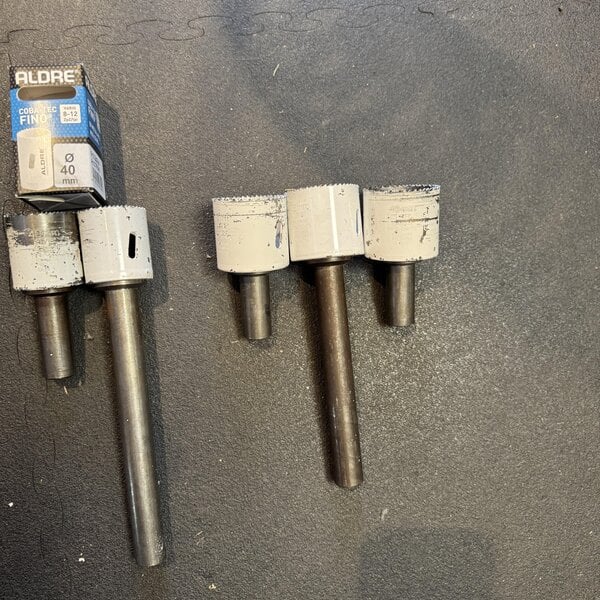 USED Holesaws and arbors bundle