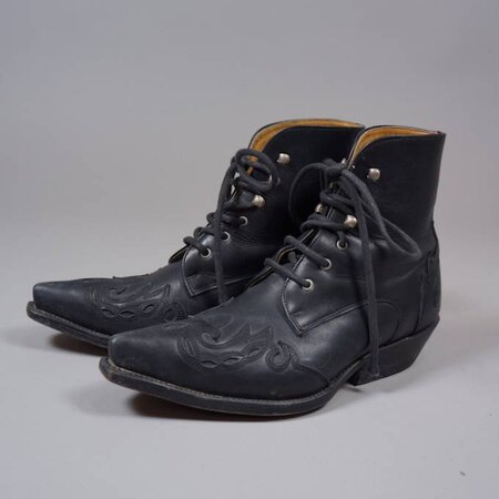 VINTAGE SCHOENEN & TASSEN