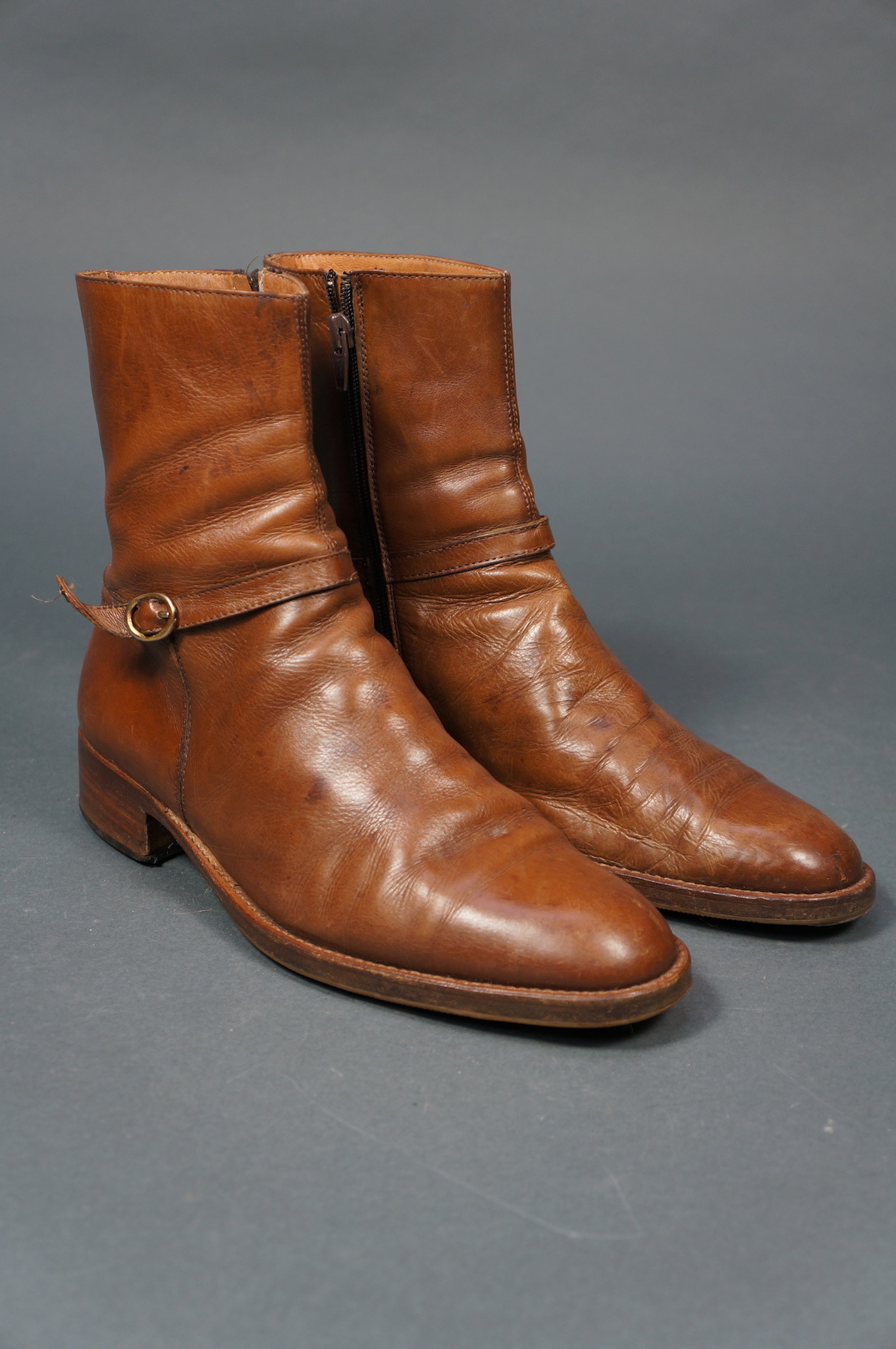 60er Stiefeletten mit Schnalle