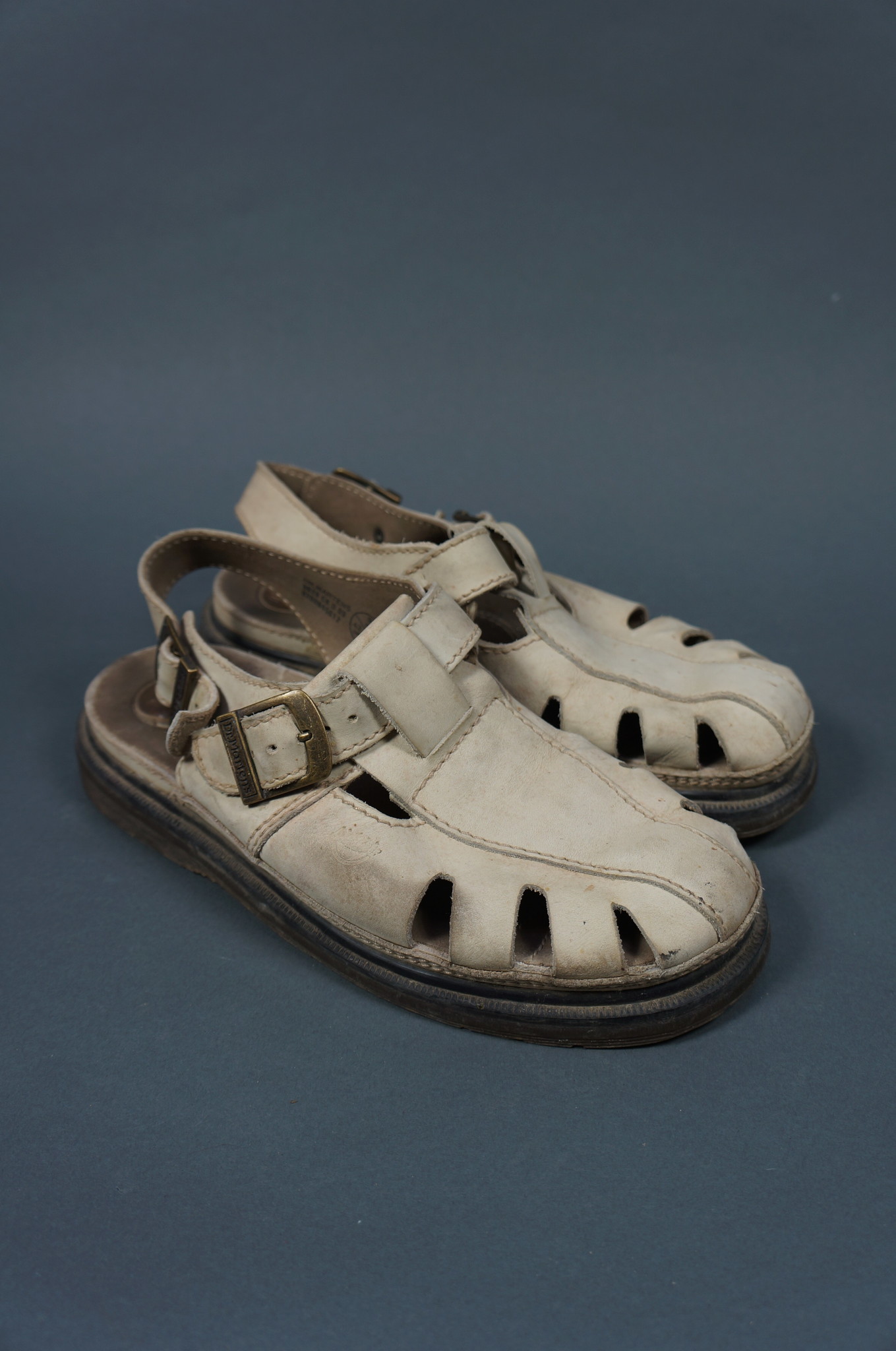 Dr. Martens Sandalen