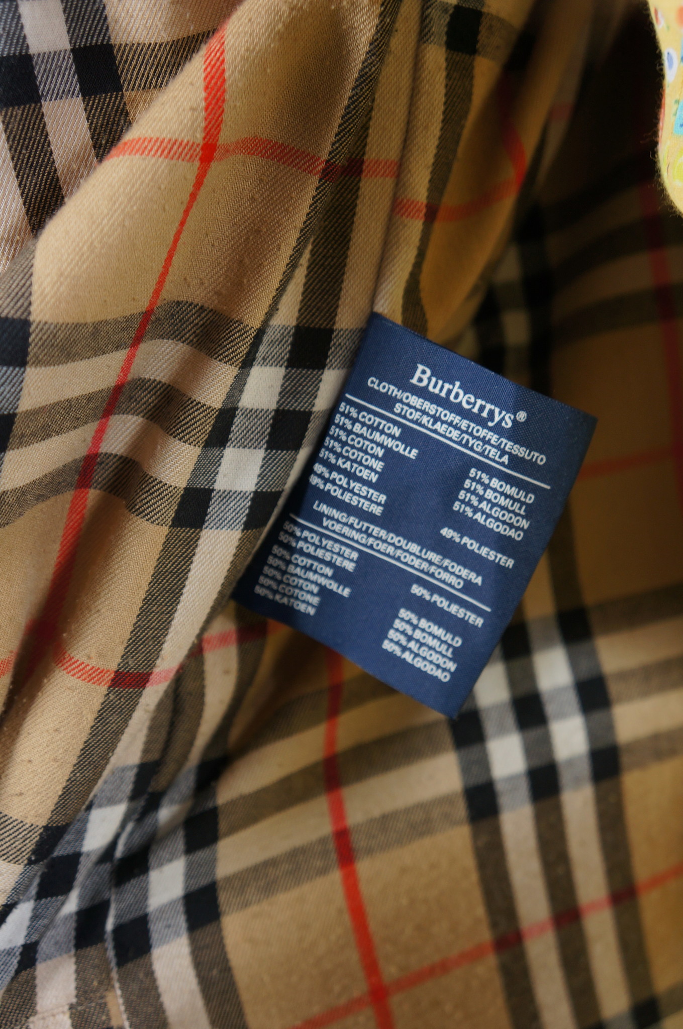 Burberry Beige Trench Coat — L / 126 cm
