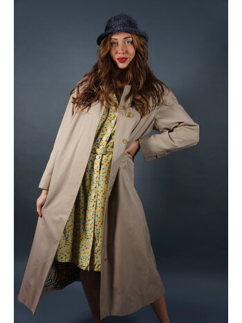 Burberry Beige Trench Coat — L / 126 cm