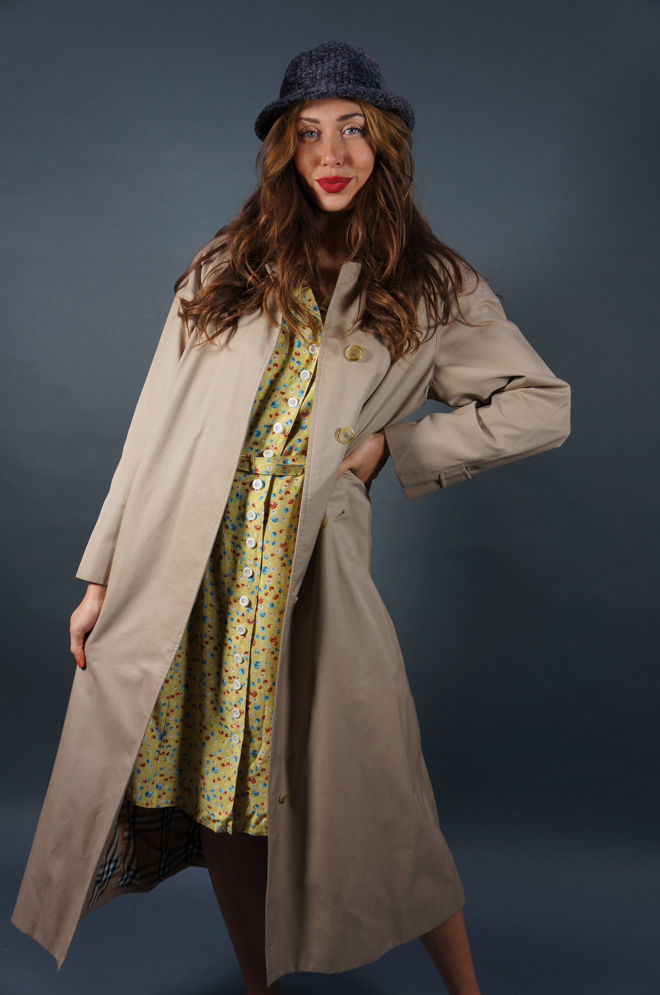Burberry Beige Trench Coat — L / 126 cm