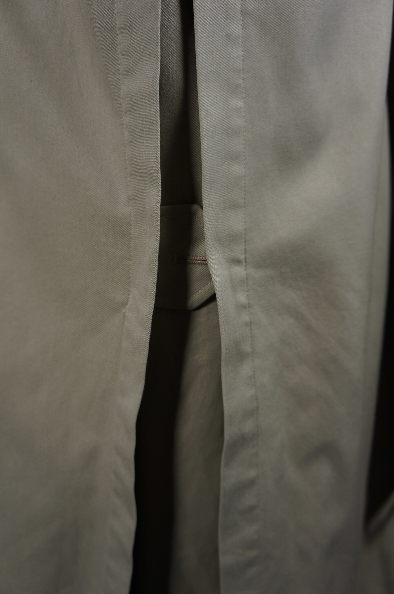 Burberry Trench Coat — M / 111 cm