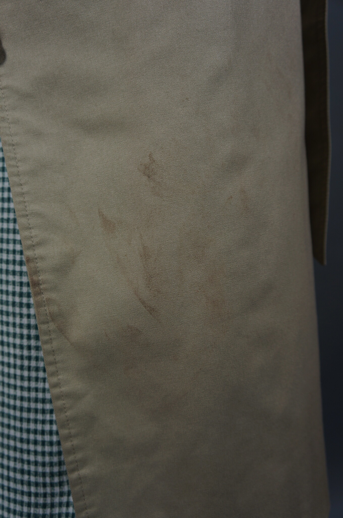 Burberry Trench Coat — M / 111 cm
