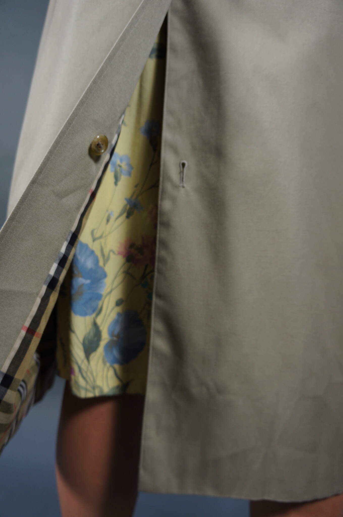 Burberry Beige Trench Coat — S / 118 cm