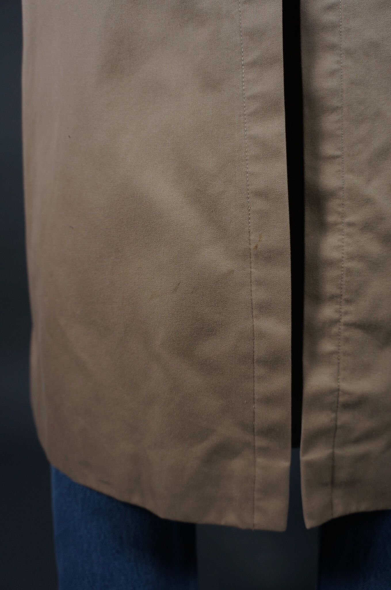 Burberry Beige Trench Coat — L / 117 cm