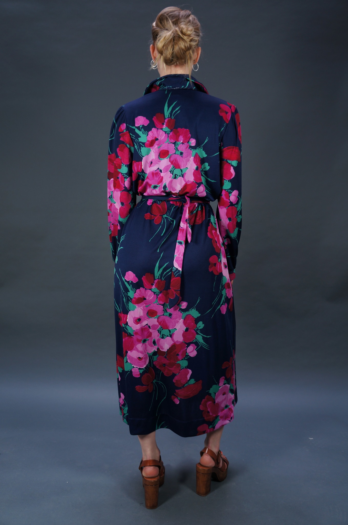 70er Button-Up Blumen Maxikleid — Blau / Grün