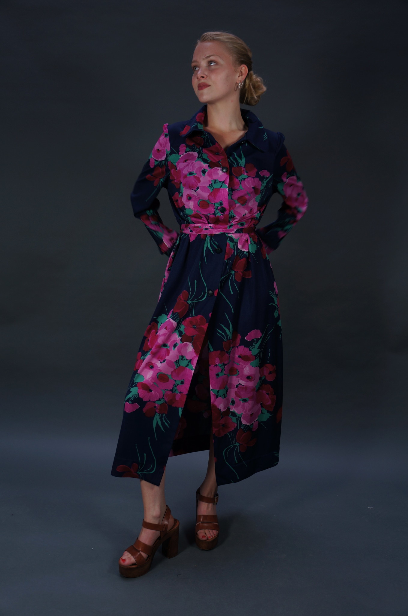 70er Button-Up Blumen Maxikleid — Blau / Grün