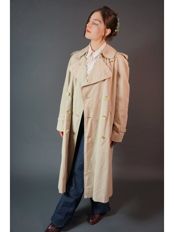 Burberry Trenchcoat Bobby