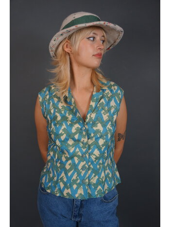 50's Graphic Sleeveless Blouse