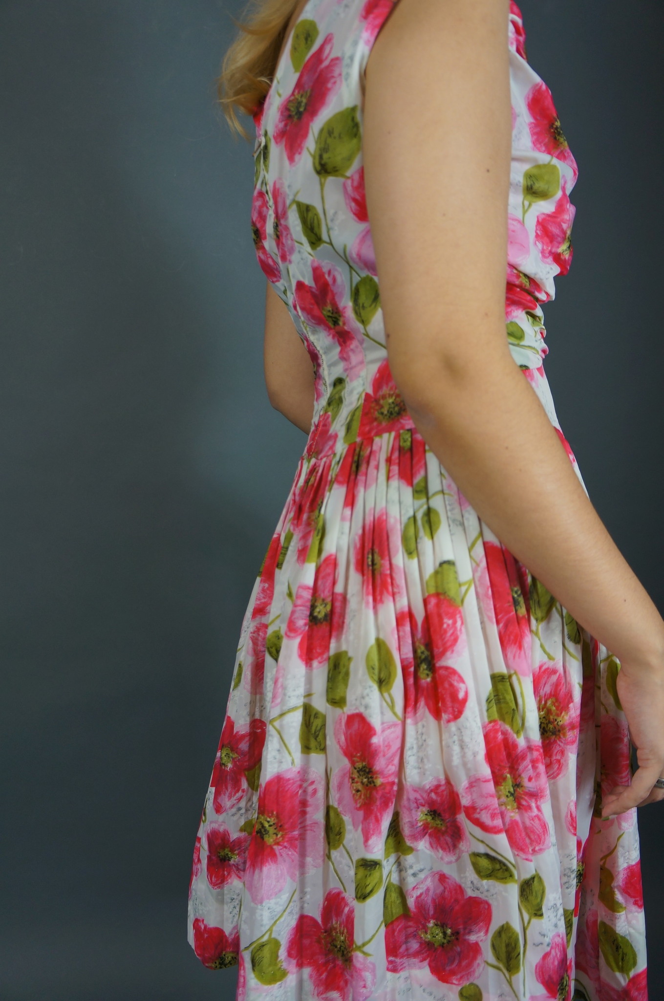 50's Off-Shoulder Flower Dress