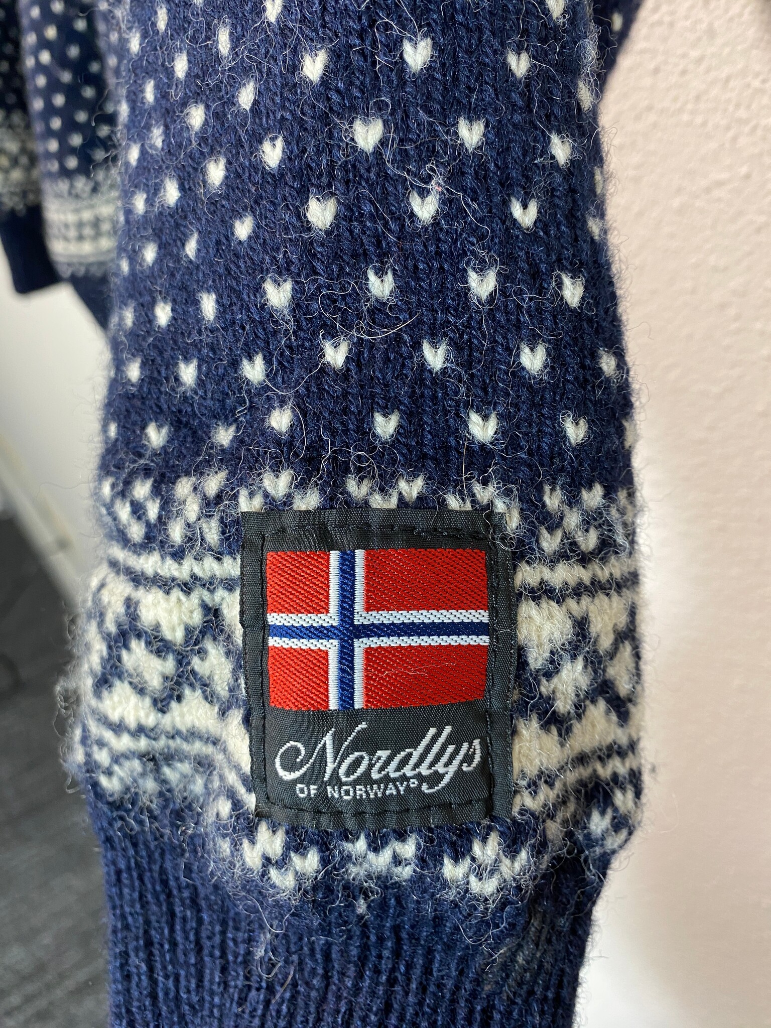 Nordlys of Norway wollen vest Noors patroon marineblauw