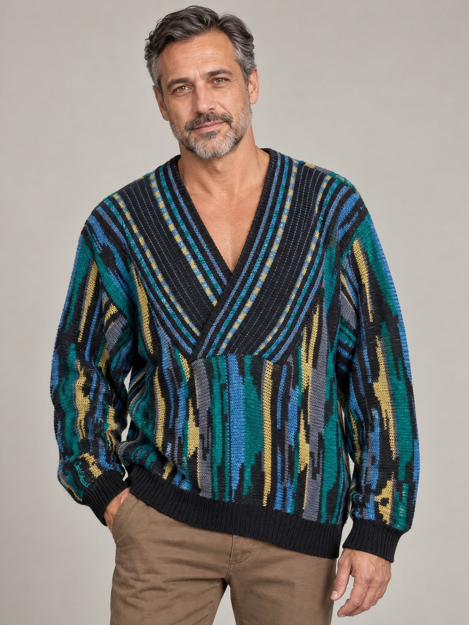 Carlo Colucci gebreid vest met overslag en kleurrijk patroon