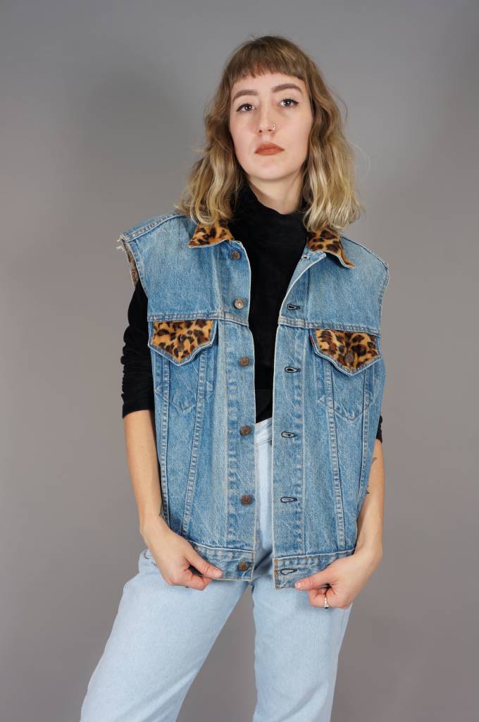 Levi's Ärmellose individualisierte Jeansjacke USA