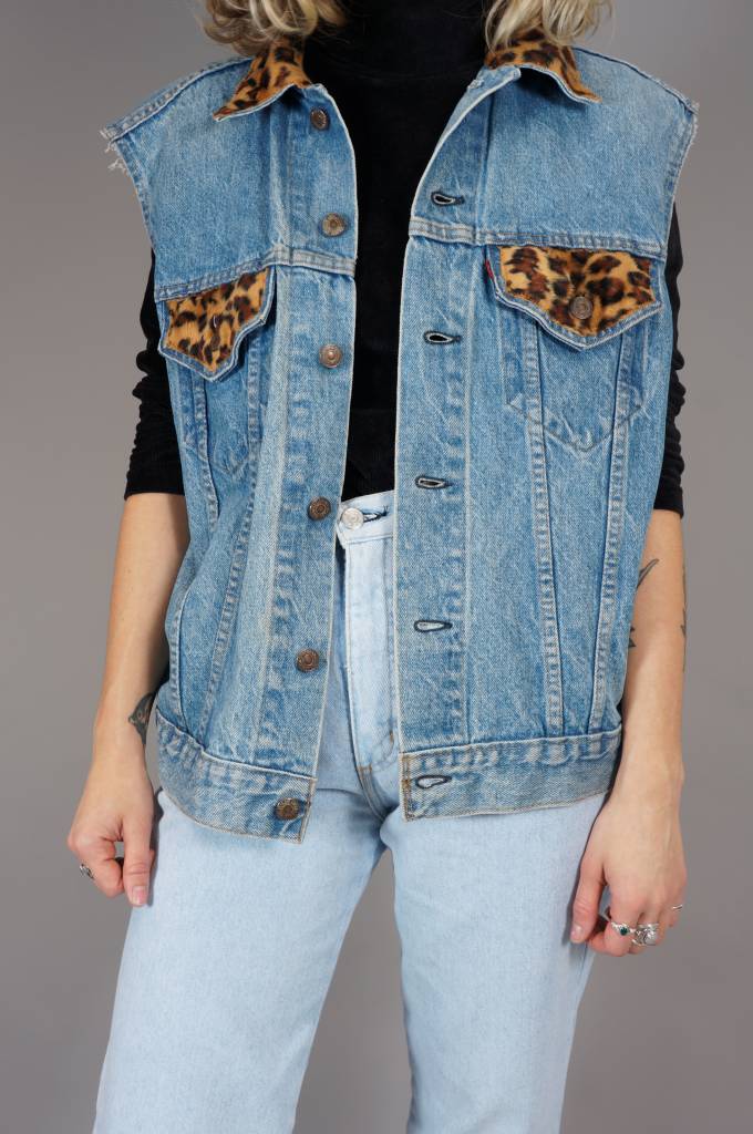 Levi's Ärmellose individualisierte Jeansjacke USA