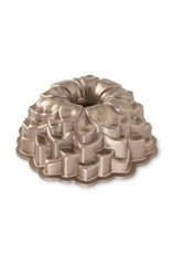 Nordic ware Blossom bundt