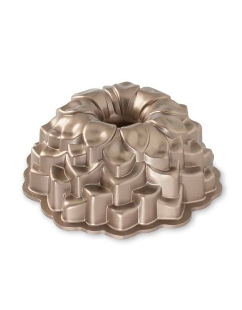 Nordic ware Blossom bundt