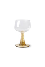 Swirl wine glass high green