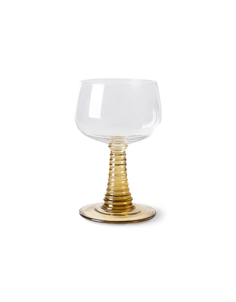 Swirl wine glass high green