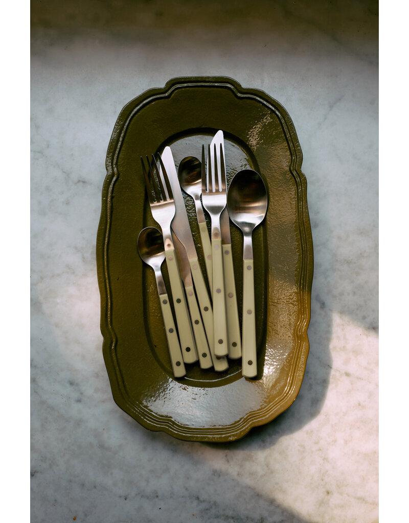 NEW CLASSICS SERVING TRAY OLIVE