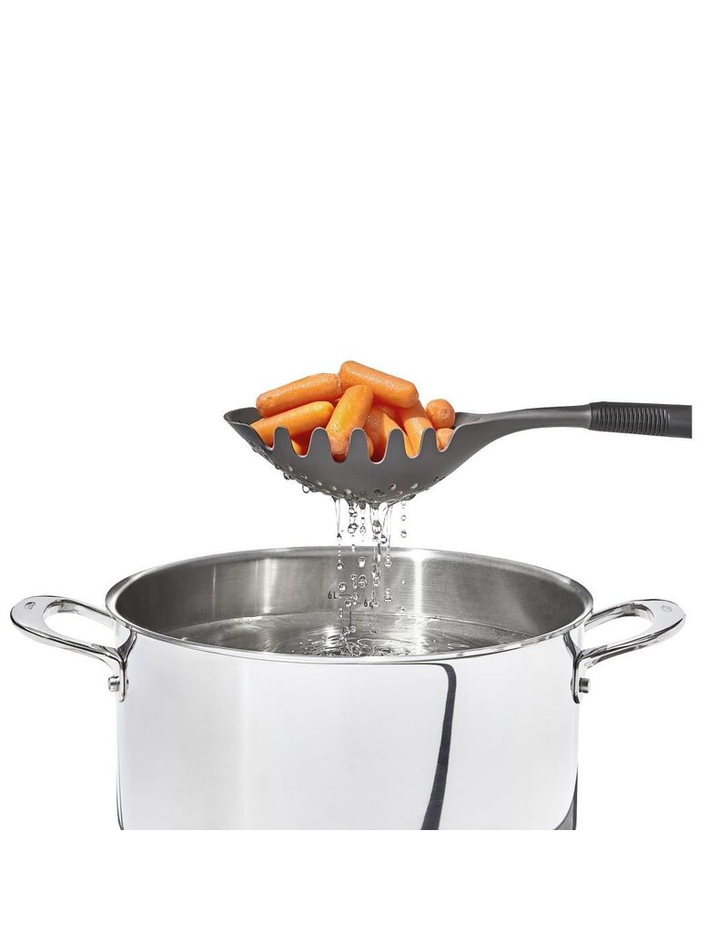 OXO pastalepel groot