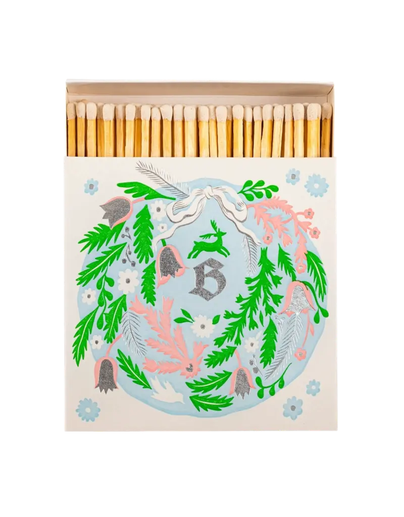 FESTIVE WREATH LUCIFERS