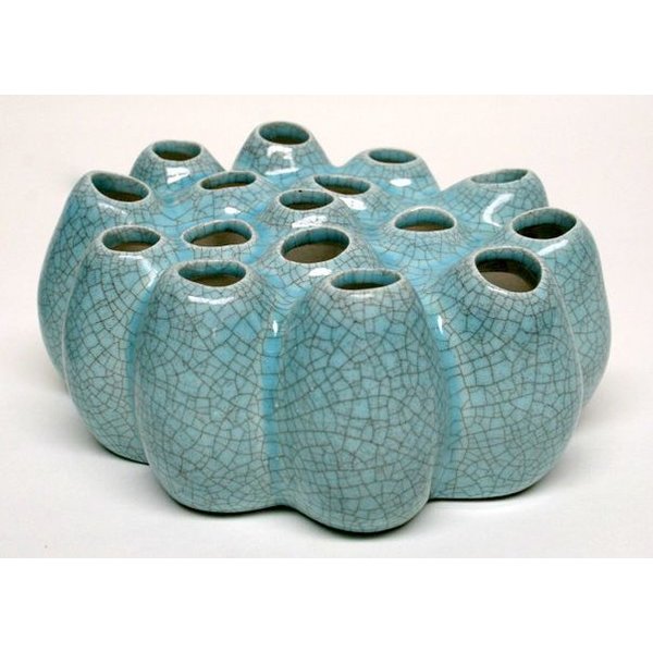 Villa Pottery  Pompom Light Blue