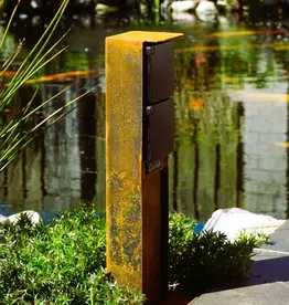 Pathlight Cortenstaal stopcontact paaltje met grondanker