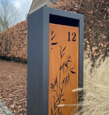 Libus Cortenstaal Brievenbis met bloem motief